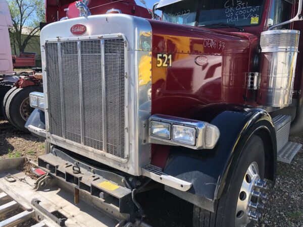 Peterbilt 379 Red Hood