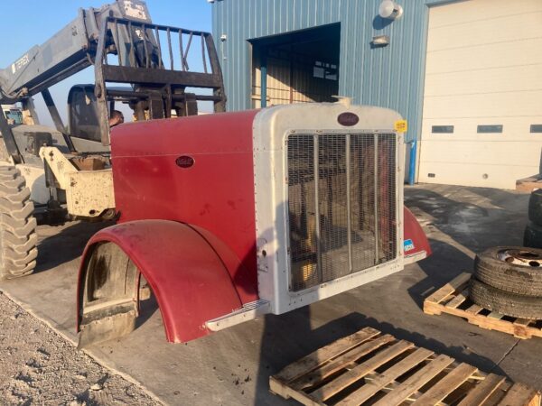 Peterbilt 379 Red Hood