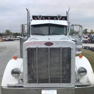 Peterbilt 379 White Hood