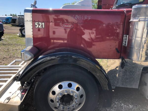 Peterbilt 379 Red Hood