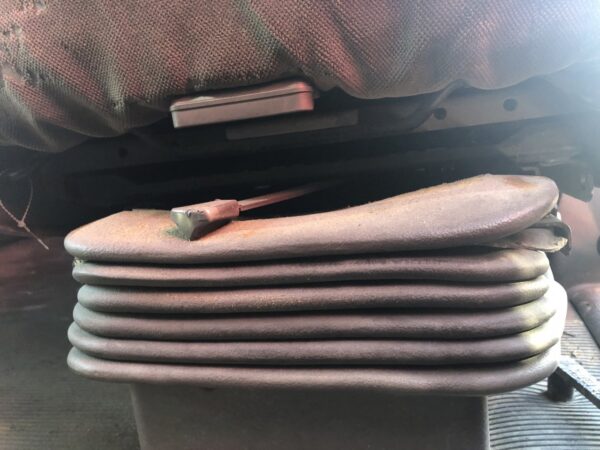 Peterbilt 387 Left Seat, Air Ride