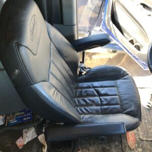 Peterbilt 567 Black Leather Air Ride Seat